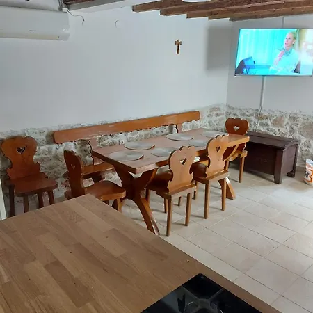 Casa Rustica Nyaraló Sukošan